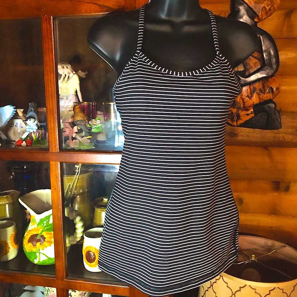 Lululemon Racerback black and white stripes size 6